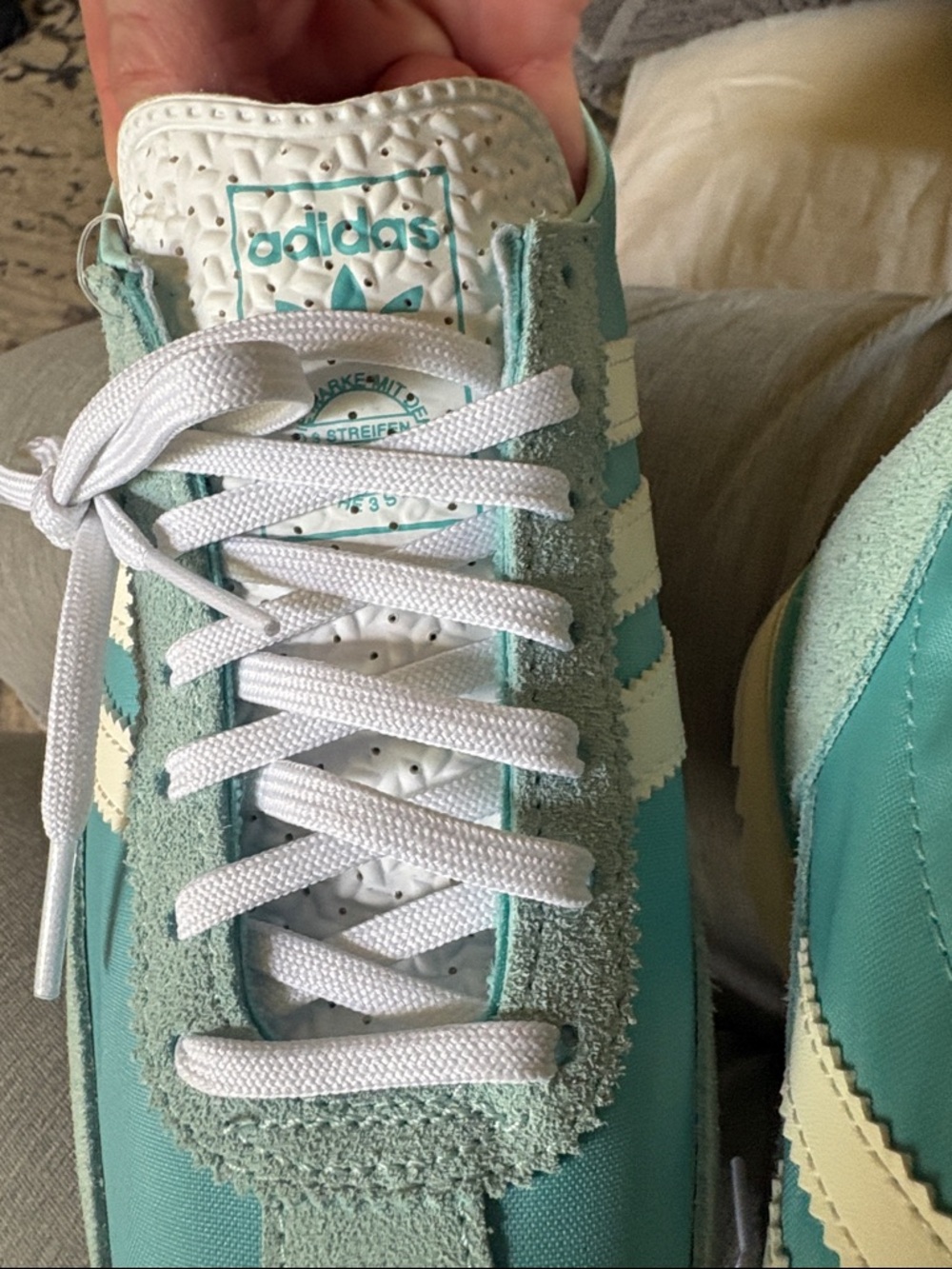 adidas Women’s Easy Mint SL72 classic style sneakers with cream Stripes
